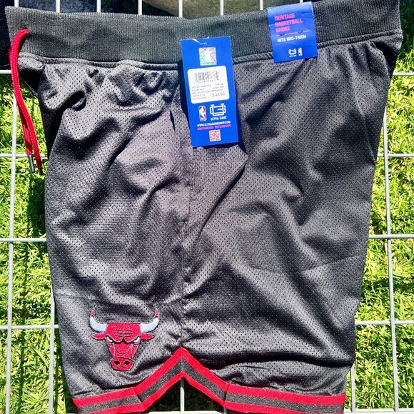 Ultra Game Other - Ultra Game NBA Chicago Bulls Mesh Shorts – Men’s XL – Black/Red – NWT